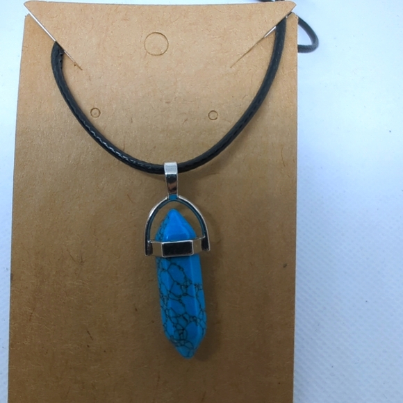 Turquoise Healing Crystal Point Necklace Silver tone Leather Necklace 22" Cord - Picture 4 of 8